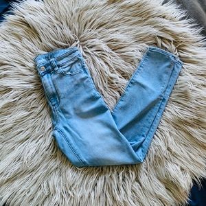 American eagle stretchy skinny size 4 jeans
